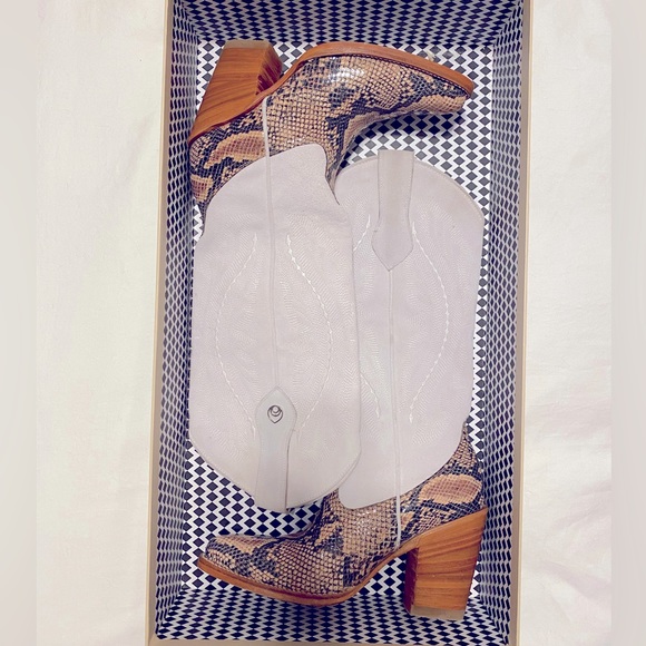 BROTHER VELLIES Atlas Cowboy Boots | White with Python | Size 7 - Picture 8 of 9